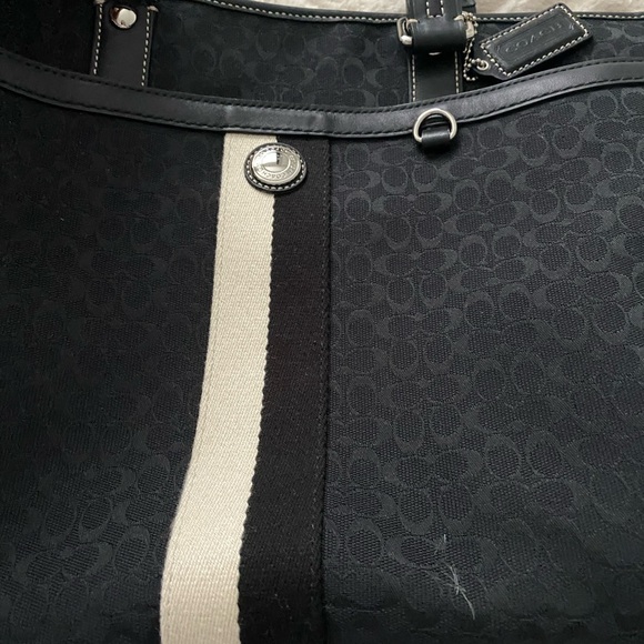 Coach Handbag - Picture 3 of 8